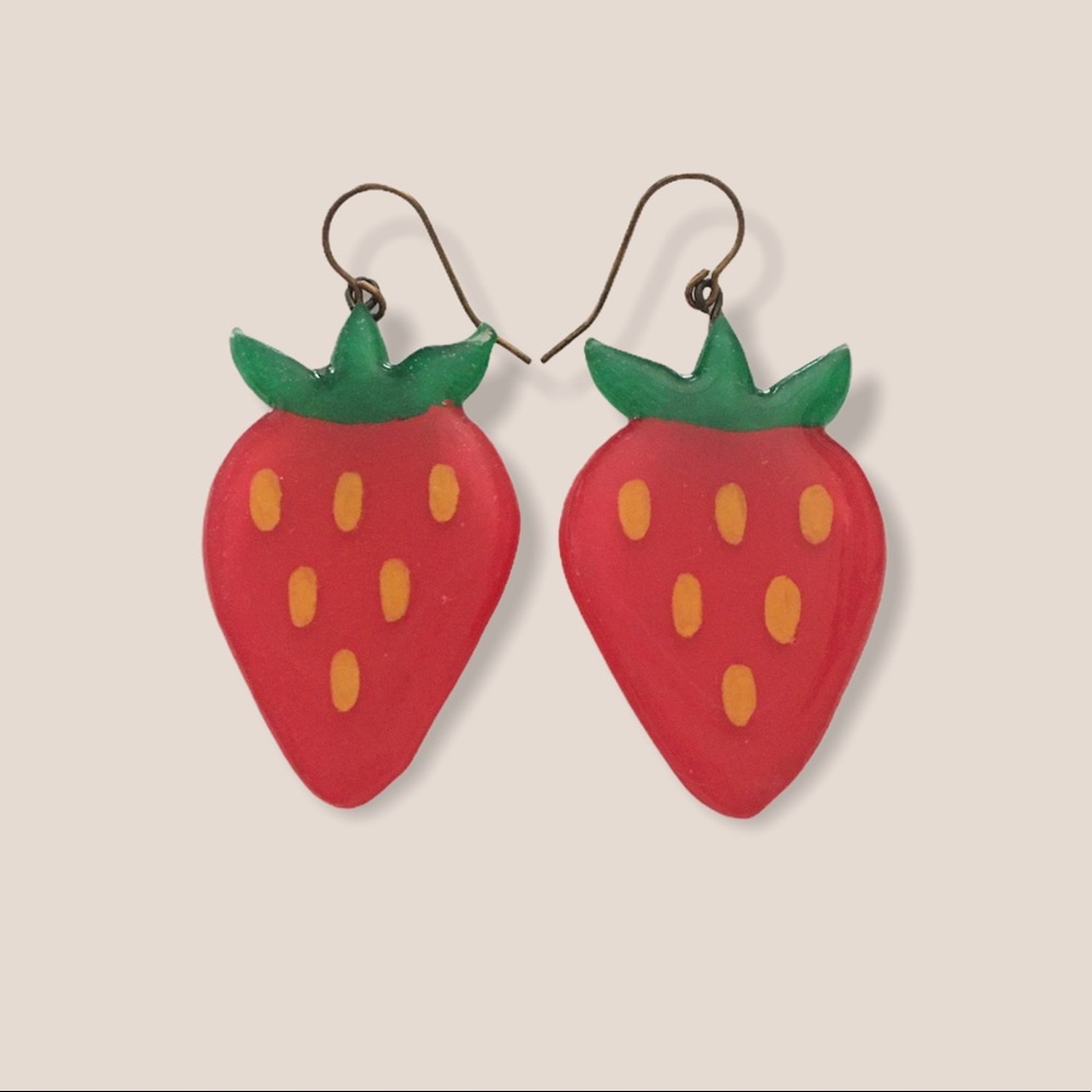 Strawberry Earrings 🍓